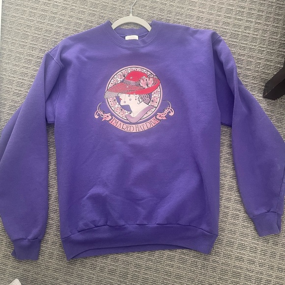 Red Hat Lady Crewneck - Picture 2 of 4